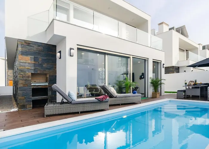 Scandinavia - Private Heated Pool By Silver Prop Villa