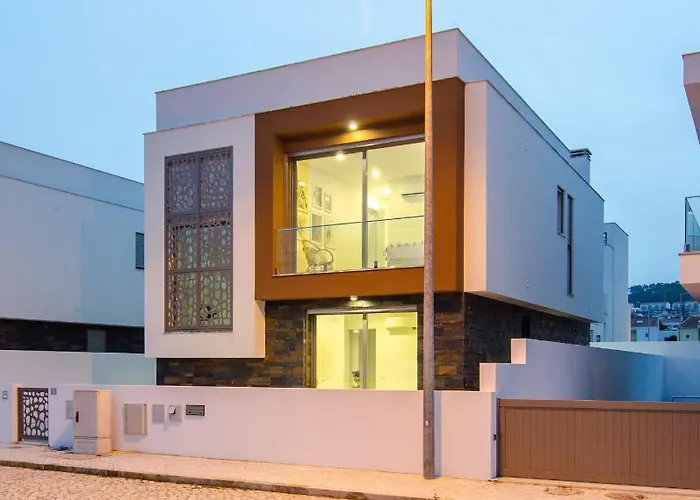 Scandinavia - Private Heated Pool By Silver Prop