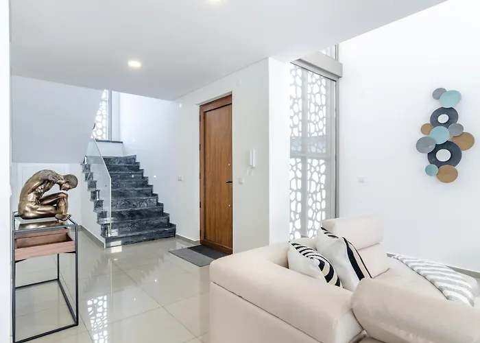 Villa Scandinavia - Private Heated Pool By Silver Prop *