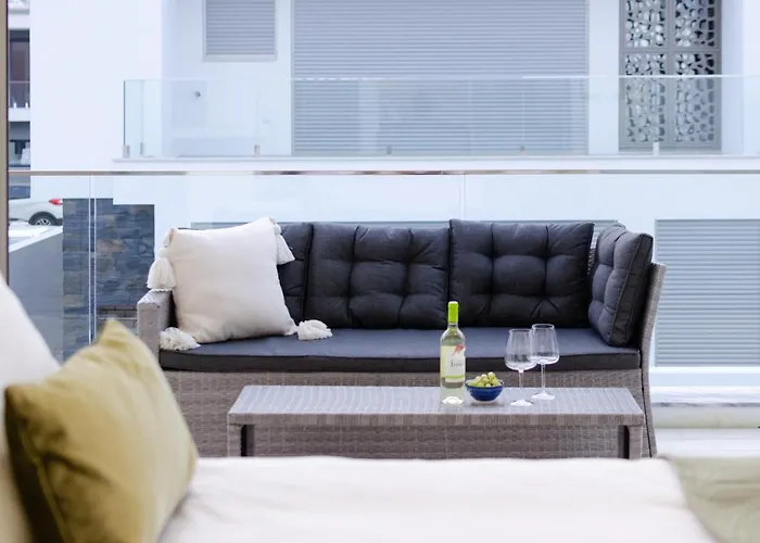 Scandinavia - Private Heated Pool By Silver Prop Villa